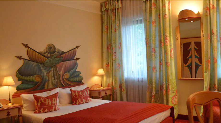 Bedroom 4, Hotel Schwarzwälder Hof, Ortenaukreis