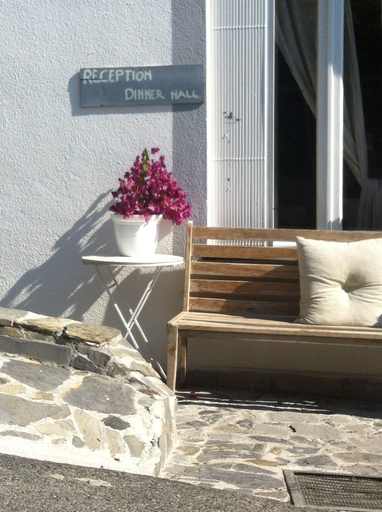 Exterior & Views 23