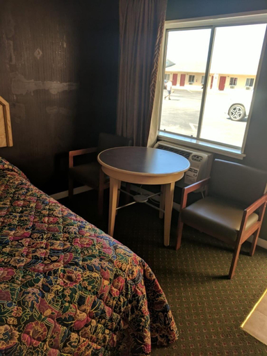 Public Area 3, Budget Motor Lodge, New Castle