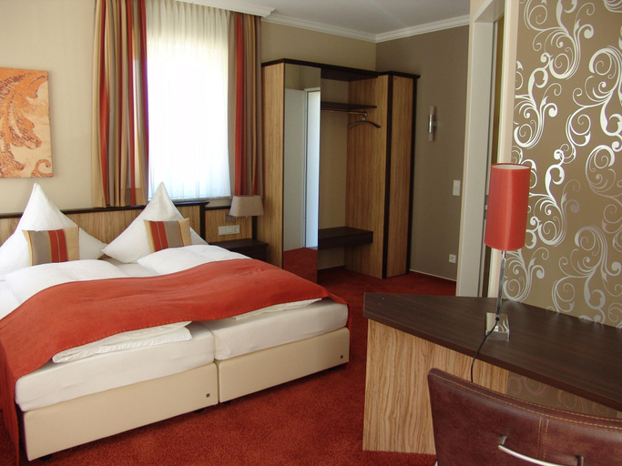 Bedroom 4, M13 Hotel, Trier-Saarburg