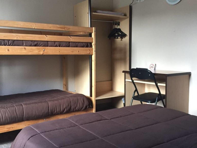 Public Area 3, Rev'Hotel, Aude