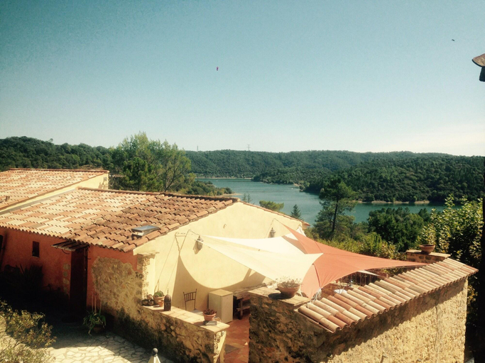 Exterior & Views, Les Gites du Lac - Chambre d'hotes, Var