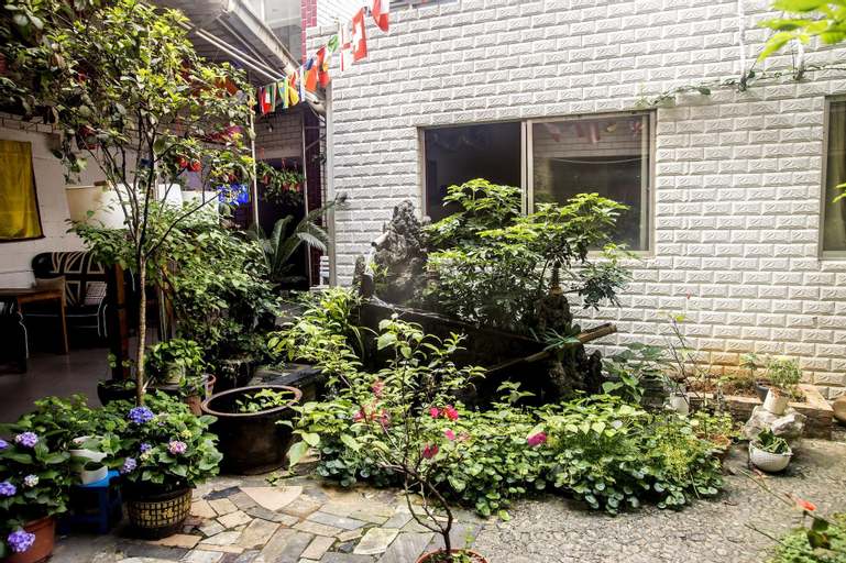 Exterior & Views 2, Lakeside Inn, Guilin
