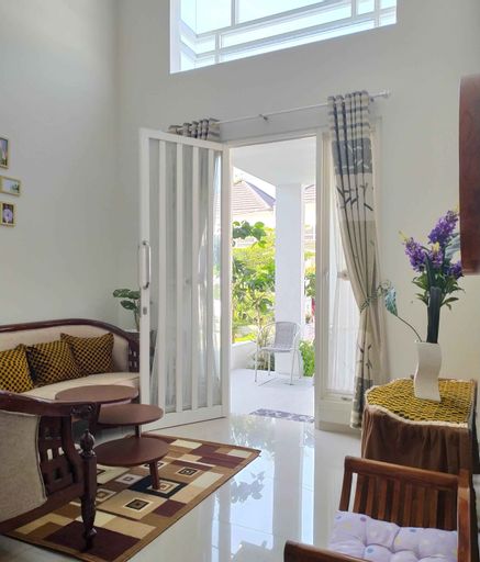 Alysahouse - Two Bedrooms, Malang