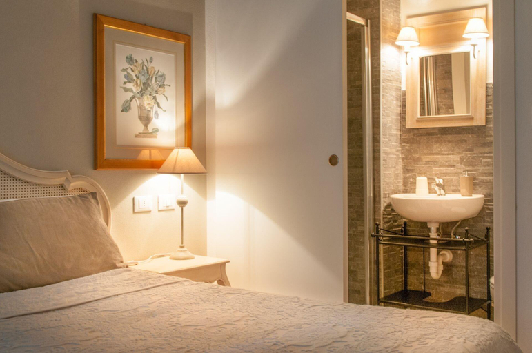 Bedroom 27