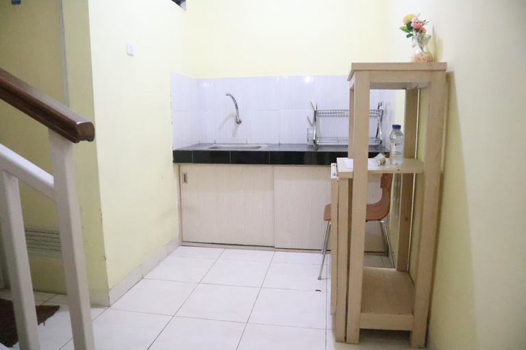 Others 5, MY Rooms Stay n Dine, Surabaya