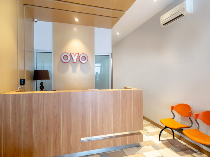 Public Area 2, Hotel O Festive Inn, Medan