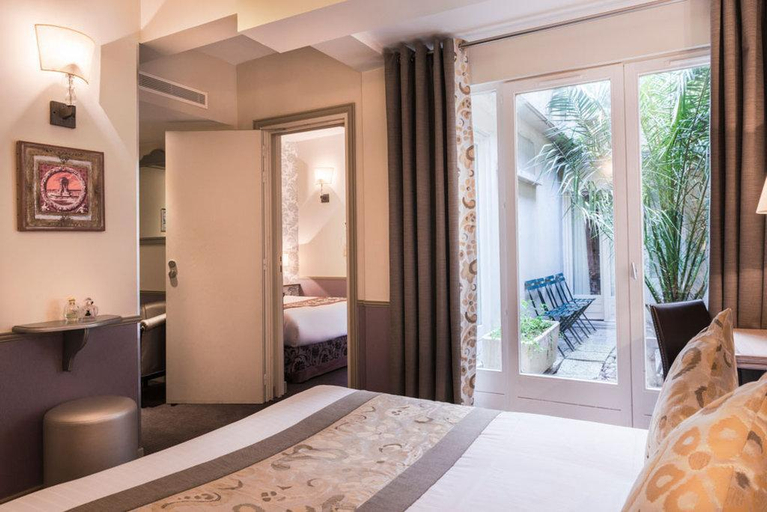 Bedroom 4, Monceau Wagram, Paris