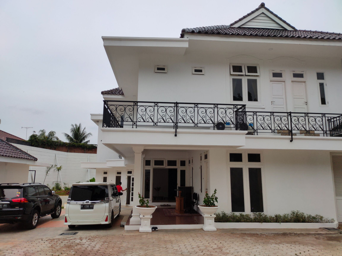 Exterior & Views 1, OYO 90449 Griya Cendrawasih Syariah, South Tangerang