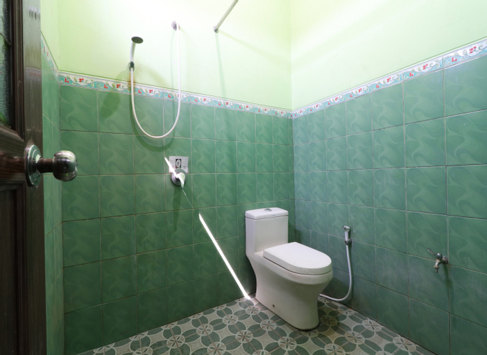 Bathroom 6