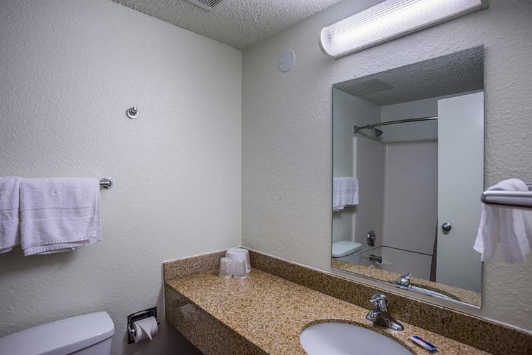 Bathroom 4, Motel 6 Marana City, AZ - Tuscon - North, Pima