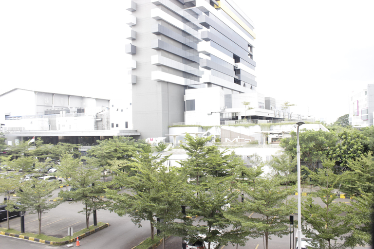 Exterior & Views 3, Pleasant Studio Semi Apartment at The Lodge Paskal near BINUS University By Travelio, Bandung