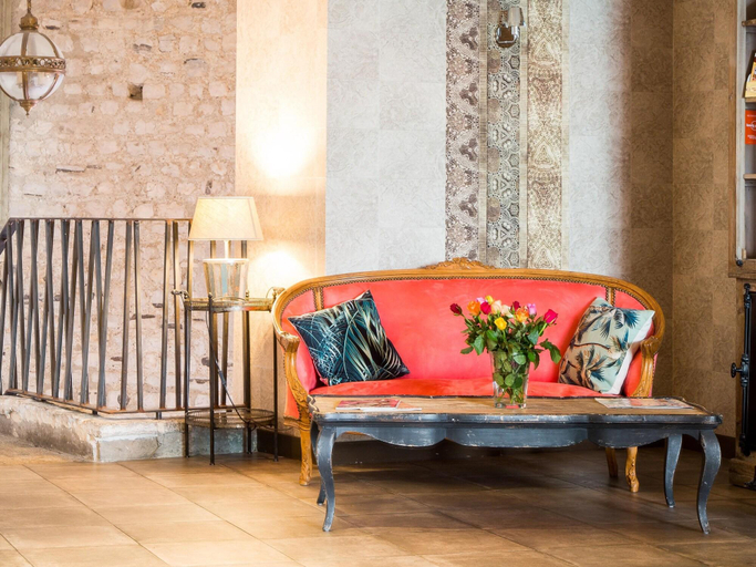 Public Area 3, Hôtel des Basses Pyrénées, Pyrénées-Atlantiques