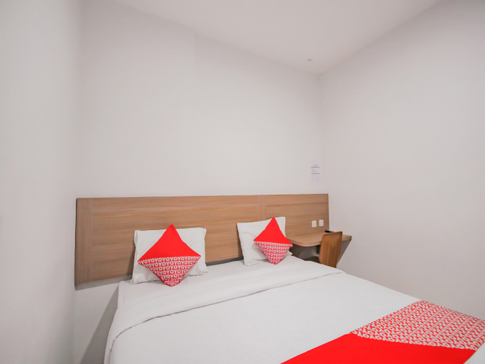 OYO 90306 Mmtc2 Guest House, Medan