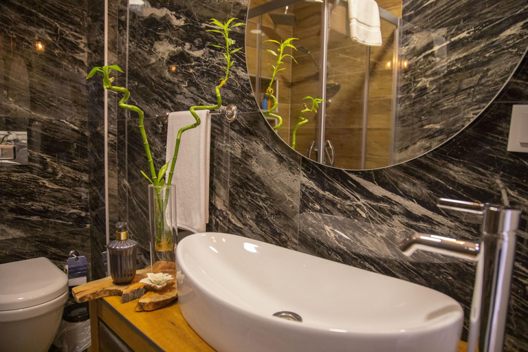 Bathroom 5, Bellapais 58 Luxury Cesme, Çeşme