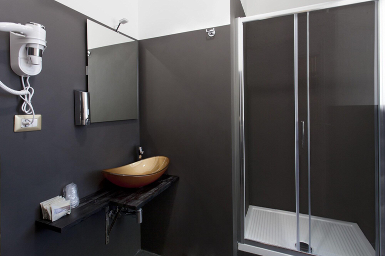 Bathroom 4, Secret Rhome, Rome