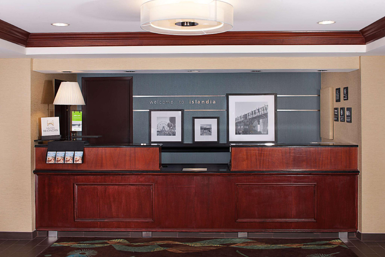 Public Area 2, Hampton Inn Long Island/Islandia, Suffolk