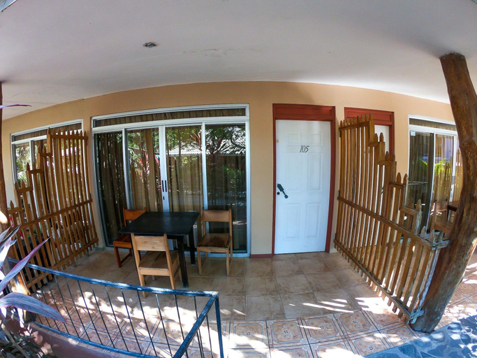 Public Area 2, Frank's Place, Puntarenas