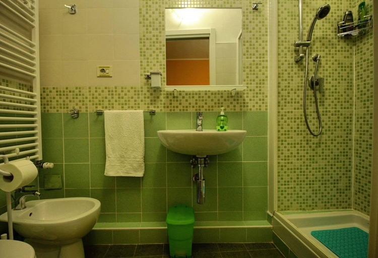 Bathroom 5, B&B In Centro a Pacentro, L'Aquila