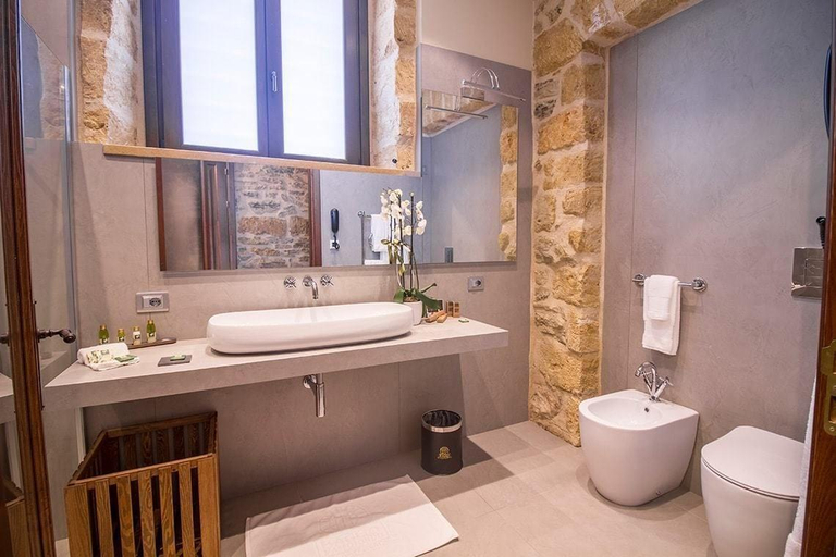 Bathroom 5, Tenute Baglio Passofondo, Trapani