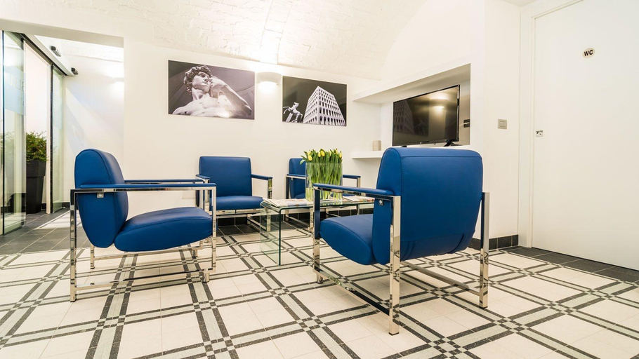 Public Area 3, Cafe Bleu Relais, Sassari