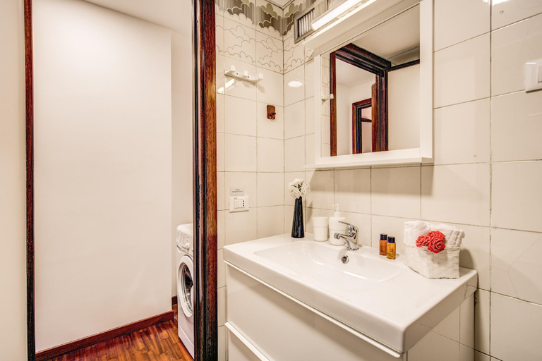 Bathroom 5, M&L Apartment – Ardesia, Rome