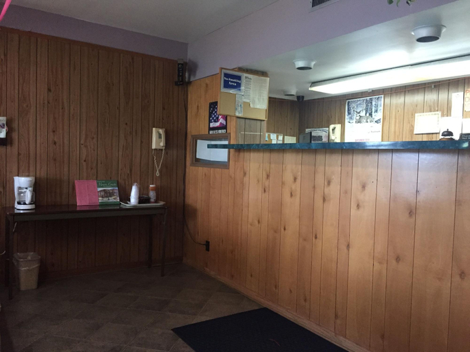 Public Area 2, Royal Inn, Monroe