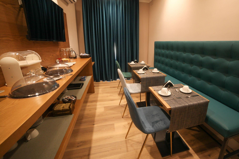 Food & Drinks 5, Toledo Relais, Napoli