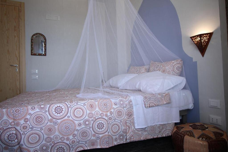 Bedroom 2, Ajamola, Trapani