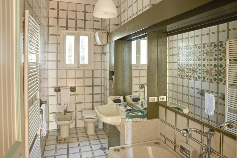 Bathroom 5, La Serra - Villa De Bonis, Lecce