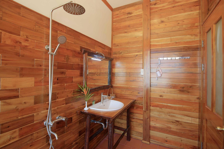 Bathroom 4, Phu Quoc Green Land, Phú Quốc