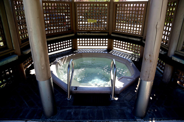 Public Area 2, Coachman Inn & Suites, Island