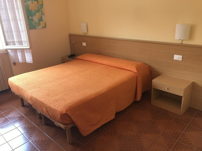 Bedroom 3, Albergo Meuble' Olivi, Brescia