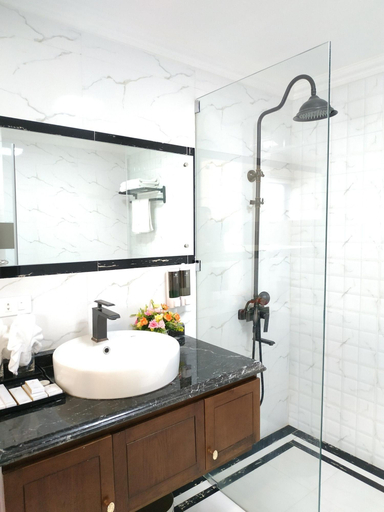 Bathroom 3, Ngoc Lan Ha Long Hotel, Hạ Long