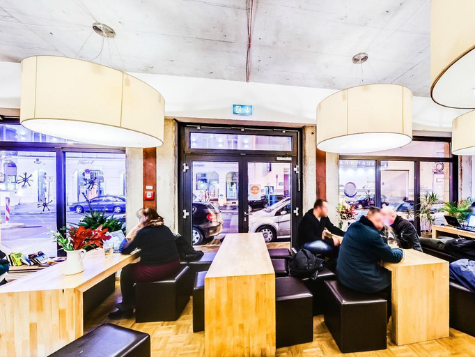 Public Area, Five Elements Hostel, Frankfurt am Main