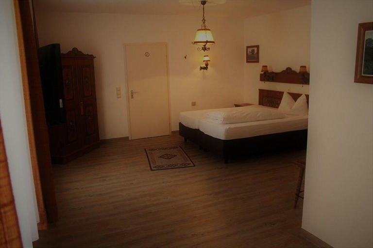 Bedroom 4, Hotel Schwalenberger Malkasten, Lippe