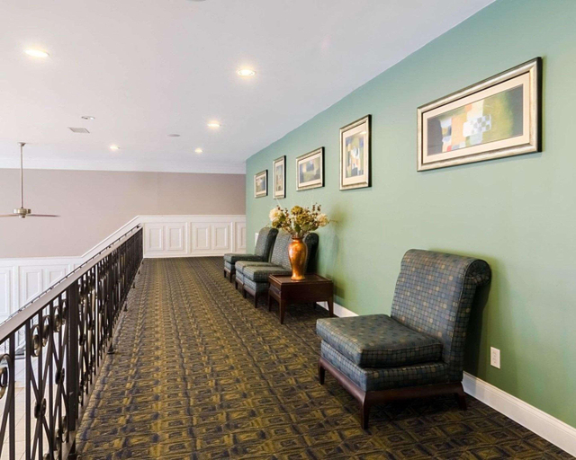 Public Area 3, Rodeway Inn & Suites Williamsburg Central, Williamsburg