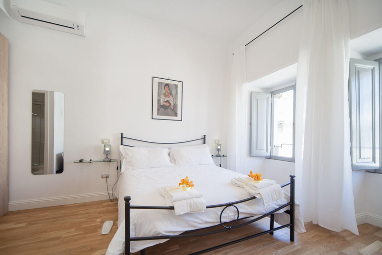 Bedroom 3, Eugenia e Donato, Napoli