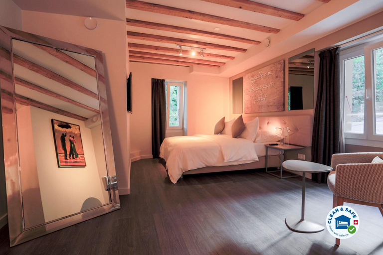 Bedroom 3, Chez Maman, Genève