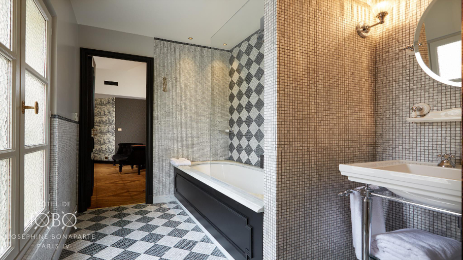 Bathroom 4, Josephine Bonaparte, Paris