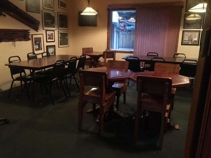 Public Area 3, Rimrock Lodge, Sanders
