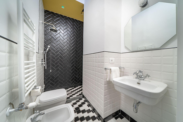 Bathroom 4, Il Fiore D'Oro Luxury, Napoli