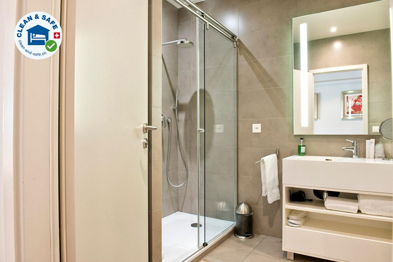 Bathroom 4, Chez Maman, Genève