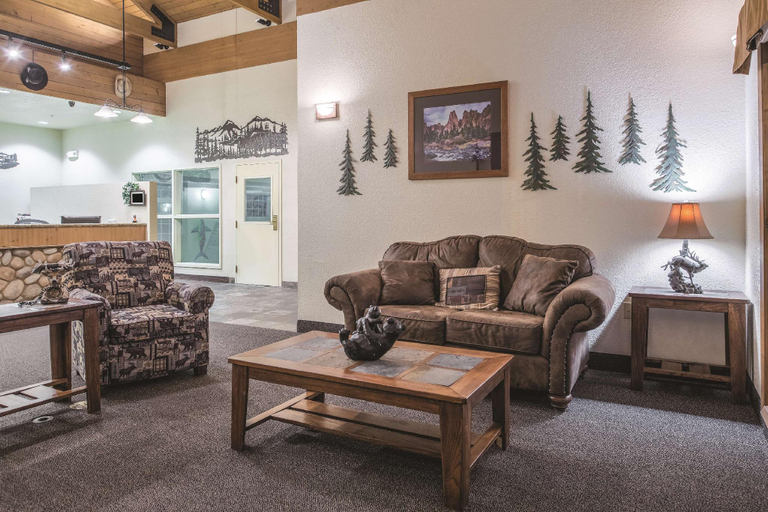 Public Area, La Quinta Inn Bend, Deschutes