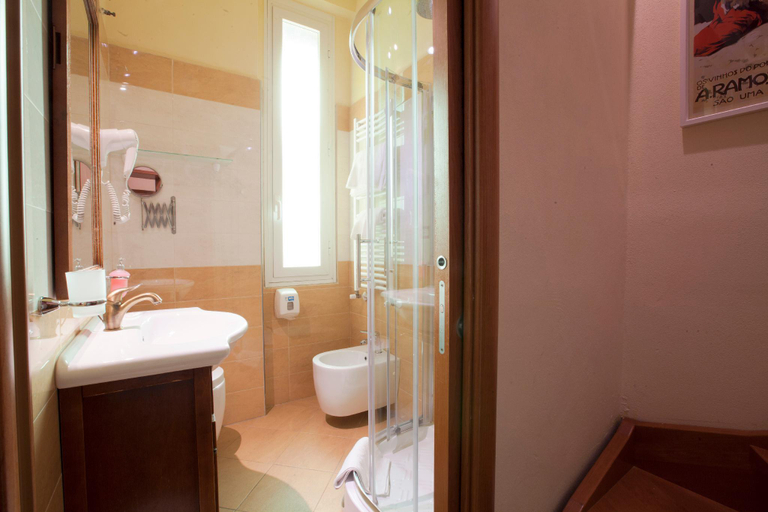 Bathroom 5, Soggiorno Rubino Firenze, Florence