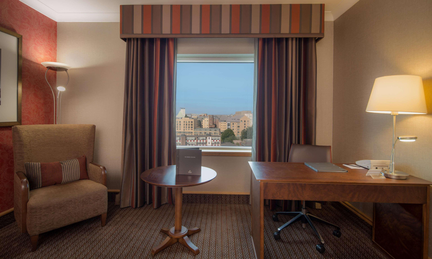 Bedroom 3, Hilton Glasgow, Glasgow