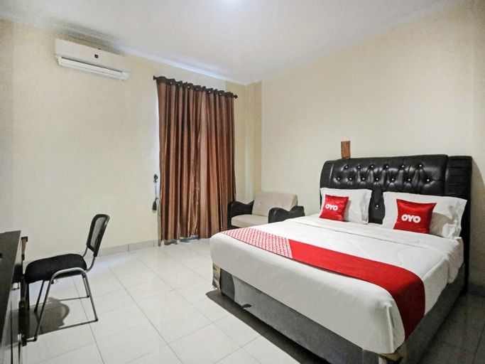 OYO 90381 Belva Guest House, Medan