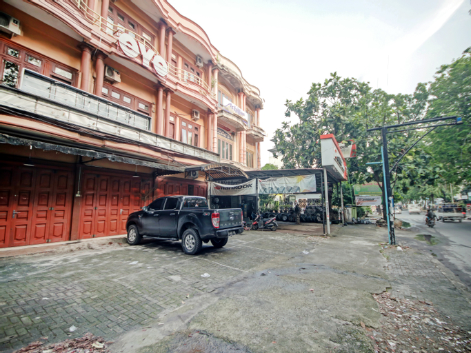 OYO 90381 Belva Guest House, Medan