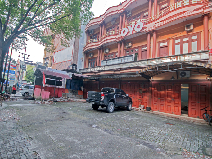 OYO 90381 Belva Guest House, Medan