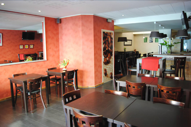 Public Area 2, Logis Hotel Castel de Mirambel, Hautes-Pyrénées